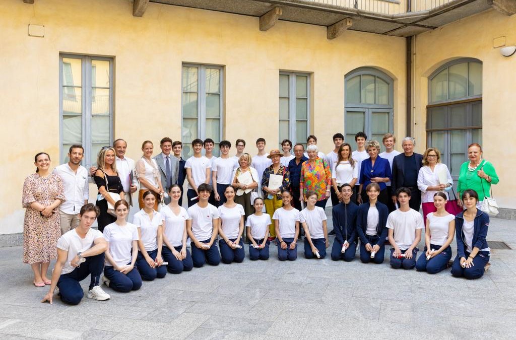 CONSEGNA BORSA DI STUDIO ROSA CAMUNA